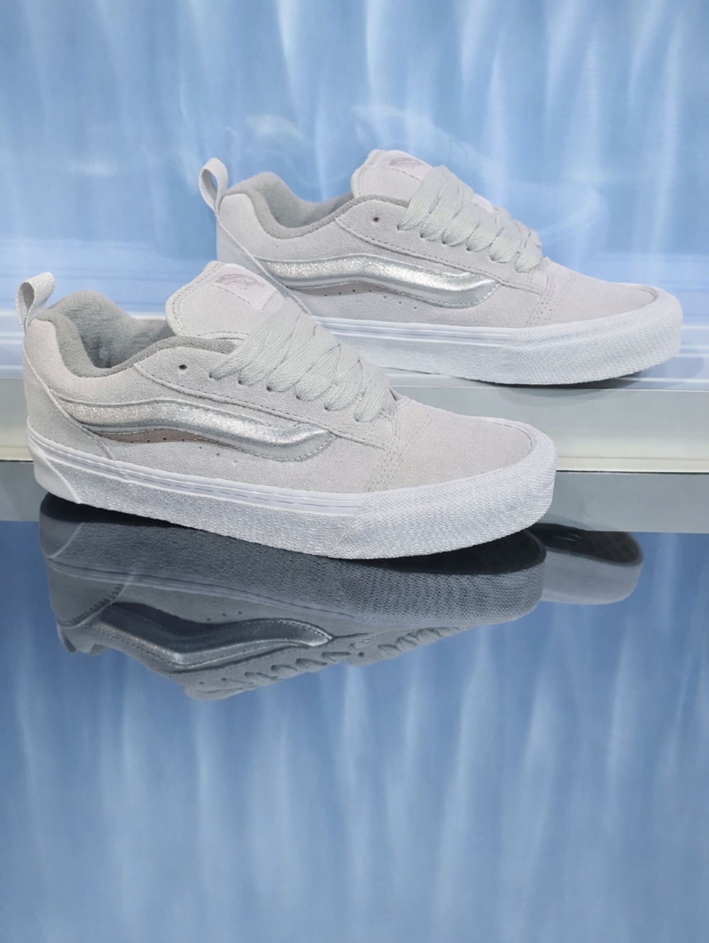 Vans Knu Skool Metallic Silver Men’s 7.0 Women’s 8.5 New With Box